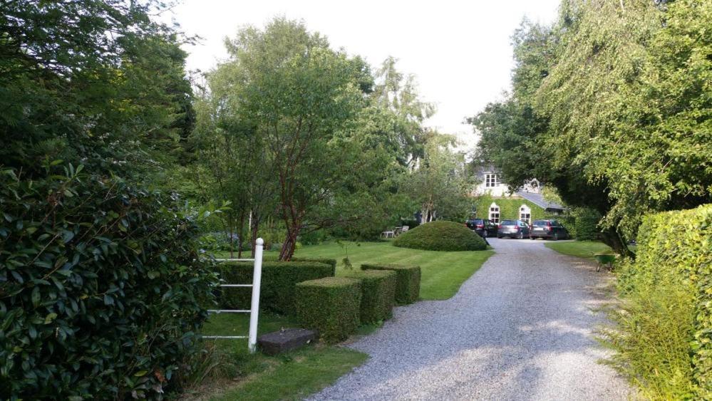 The Old Goathouse Hotel Kildare Exterior photo